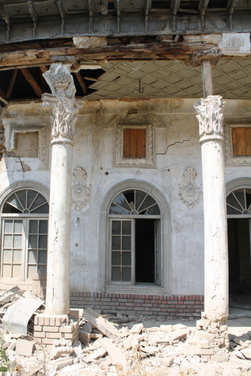 حراج ۱۲ میلیاردی عمارت مشیرالدوله/ تخریب خانه‌ای که در آن فرمان مشروطیت نوشته شد